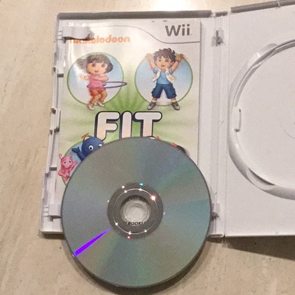 Nickelodeon Fit Nintendo Wii Game For Kids Exercise Workout Complete Fitness - Picture 7 of 8